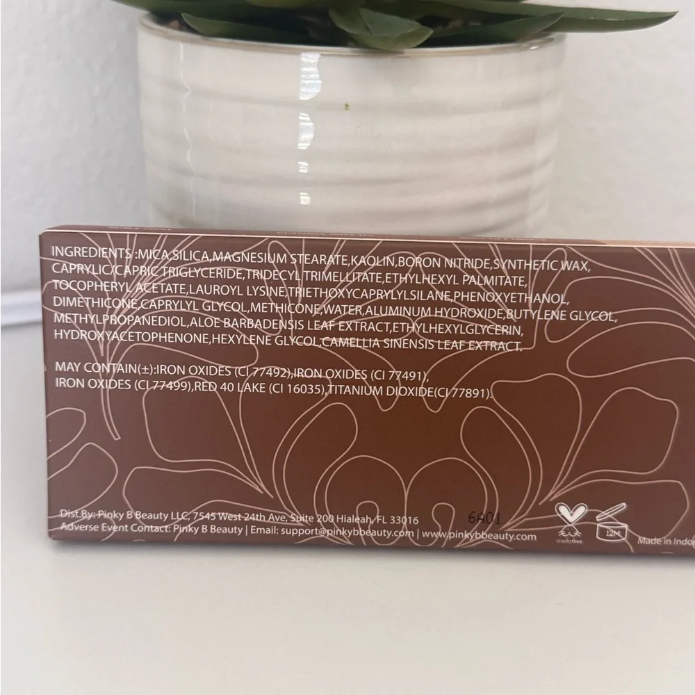 Hot Commodity Bronzer Palette - Brown
